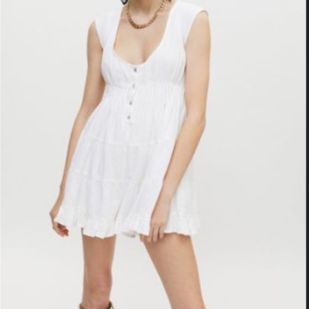 White urban outfitters romper